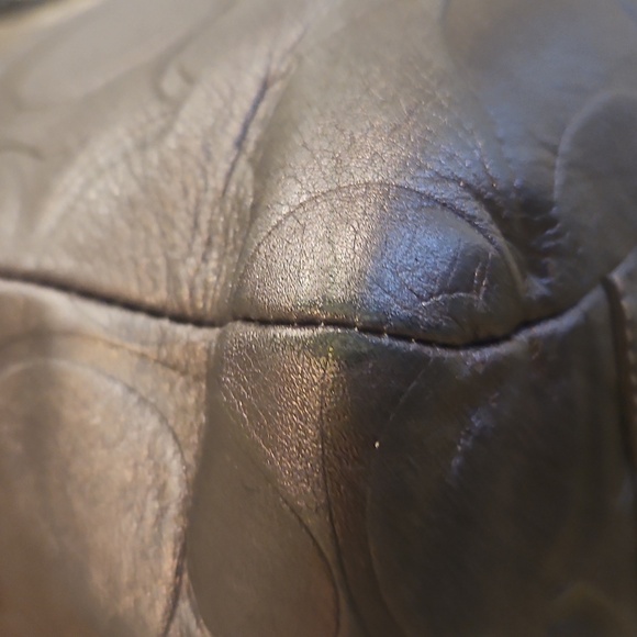 Coach Mettalic Gray Leather Tote And Wallet Set - Picture 5 of 17